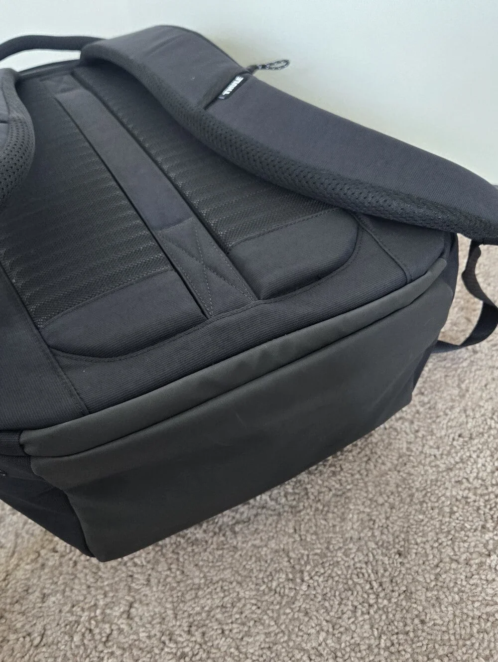 Thule Paramount 27L Backpack Black Laptop Compartment Water-resistant Nylon